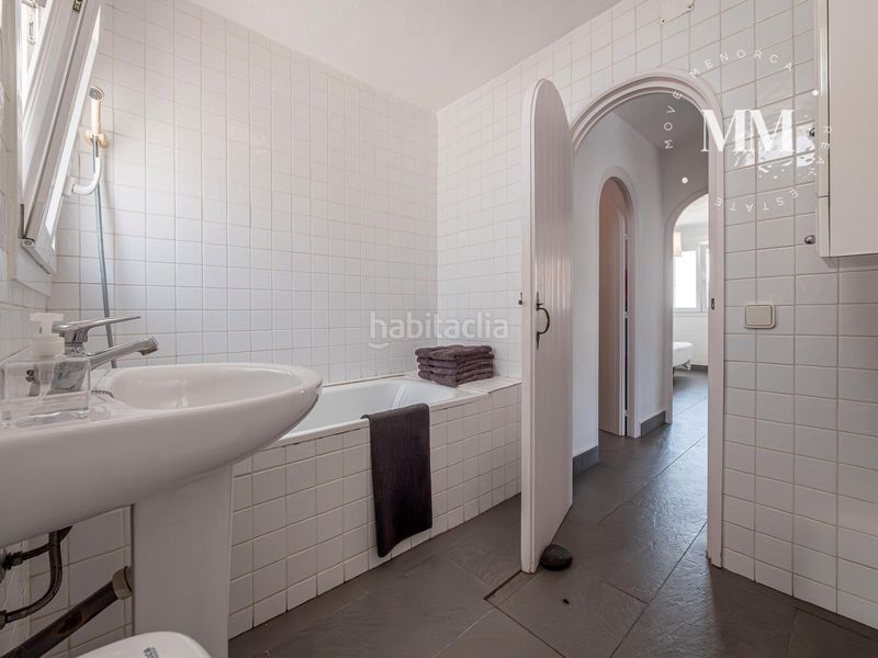Foto 036b6224-2738-4611-93a3-7c79315c5552. Casa pareada en exclusiva, vivienda única frente al mar en sa mesquida en Maó / Mahón