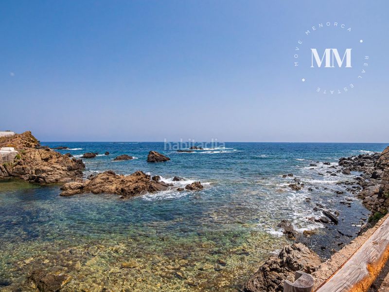 Foto b53f9bf2-5264-4f68-89f9-e4f7f6a10764. Casa pareada en exclusiva, vivienda única frente al mar en sa mesquida en Maó / Mahón