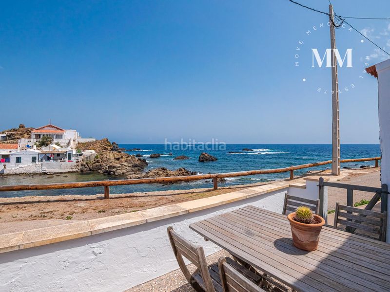 Foto c08a1fd0-b196-4f7d-9e3c-cfc4dc980898. Casa pareada en exclusiva, vivienda única frente al mar en sa mesquida en Maó / Mahón