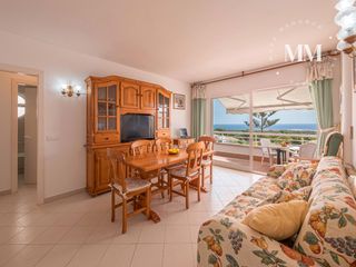 Apartament a Carrer des baladres 12. Apartamento con impresionantes vistas al mar y gran terraza en c