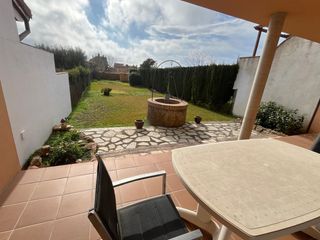 Casa a schiera in Piverd-Vila-Seca-Bruguerol. Casa con jardín y garaje en venta en palafrugell