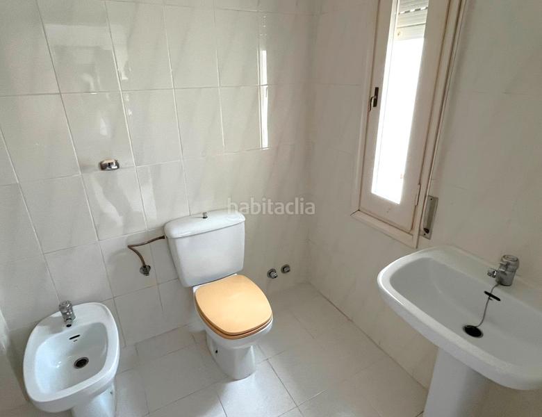 Foto c15de9f6-2554-46d7-9999-a910afc13ced. Dreistöckige wohnung mit parking in Avinguda Catalunya Palamós