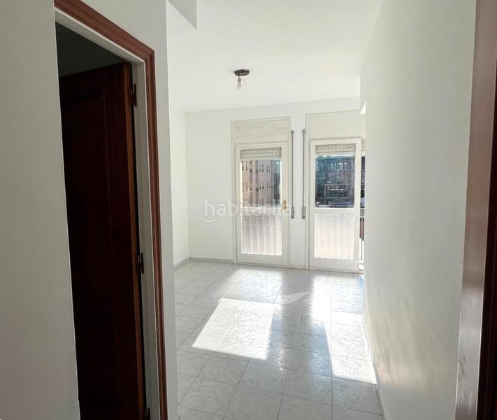 Foto e6ff2747-8d0b-4c5b-89c6-62151e28fa98. Dreistöckige wohnung mit parking in Avinguda Catalunya Palamós