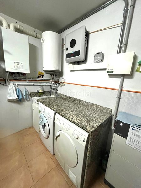 Foto d0dd498d-ff38-4b81-a590-d0938c3a6f94. Casa adossada amb calefacció aparcament a Centre Palamós