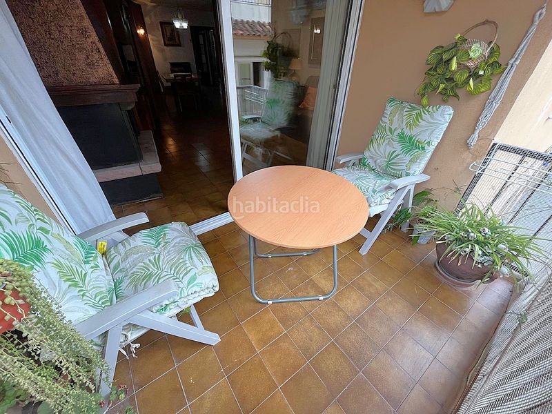 Foto 24dc8843-8097-4bf2-a60c-78619eae9dc6. Pis amb xemeneia calefacció a Centre Palamós