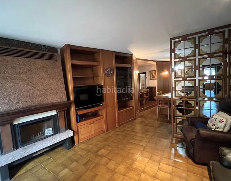 Foto e0b6cfcc-e6e9-40c3-b830-7eb48d2f9263. Pis amb xemeneia calefacció a Centre Palamós