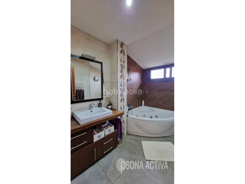 Foto 7fb3d565-6485-46f7-b25a-c4f5a4e5d173. Dúplex duplex en venta en Centelles