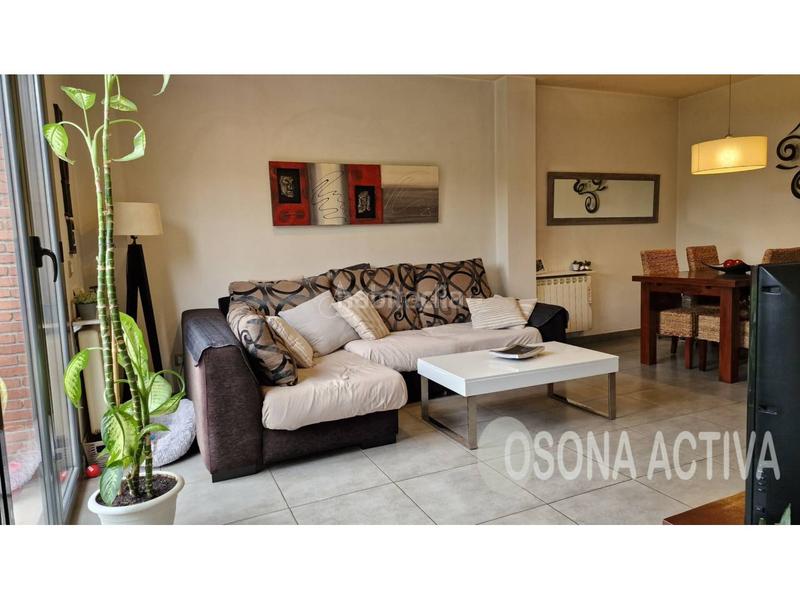 Foto ead8d7a3-f7d2-4b18-a25f-64d3a4b777a7. Dúplex duplex en venta en Centelles