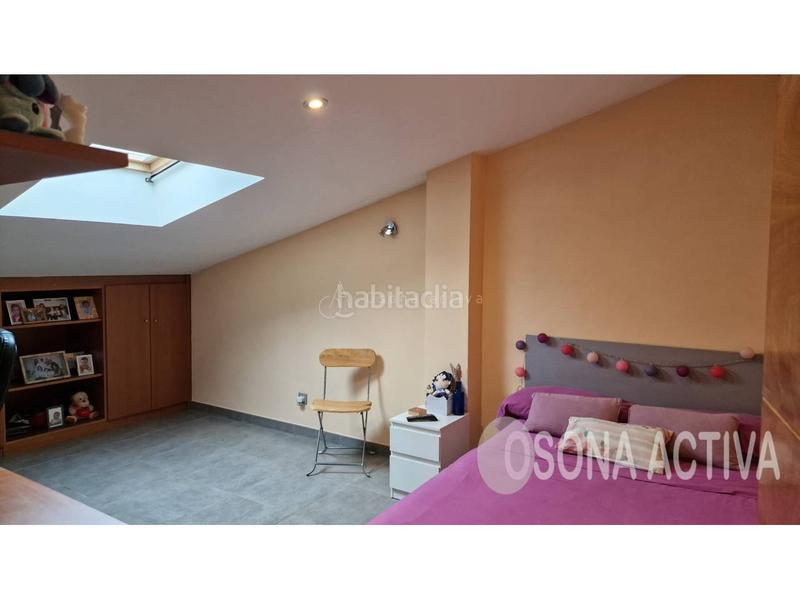 Foto f9eb14d1-ddbc-4ec1-81ad-d3bad7fb5e65. Dúplex duplex en venta en Centelles