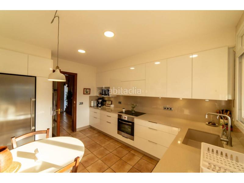 Foto bd7fc8a4-479e-4d8b-bdcb-9df783e6fa4e. Casa  en venta en Seva
