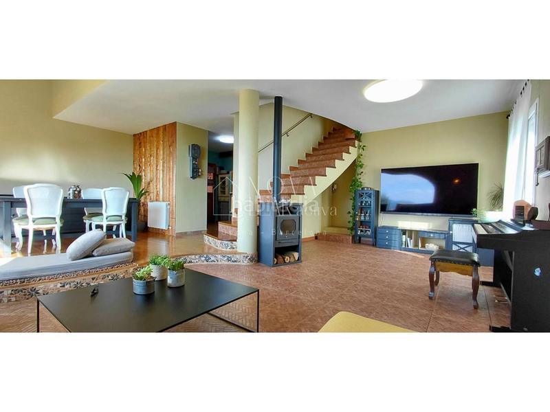 Foto 00a15011-bc70-4402-ba32-bbf96c45e5dc. Chalet mit heizung parking in Ametlla del Vallès (L´)