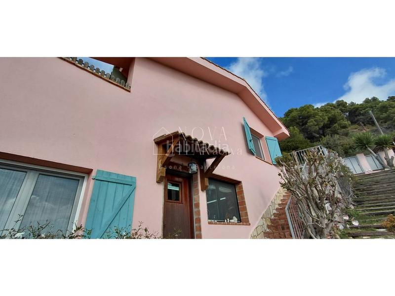 Foto 85f8b3a3-3aa6-4455-bead-750de4848de7. Chalet mit heizung parking in Ametlla del Vallès (L´)