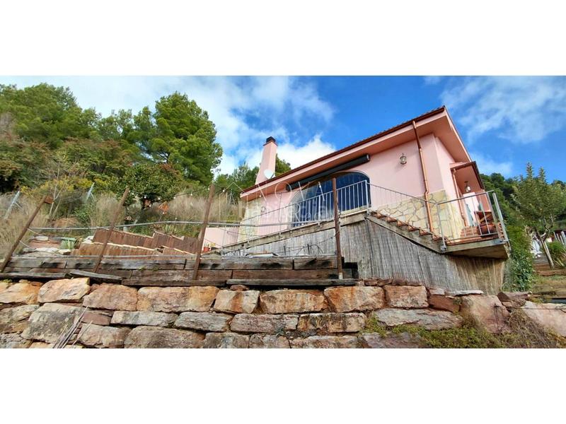 Foto a297f988-1e3f-4a6a-bb66-42294d7e6482. Chalet mit heizung parking in Ametlla del Vallès (L´)