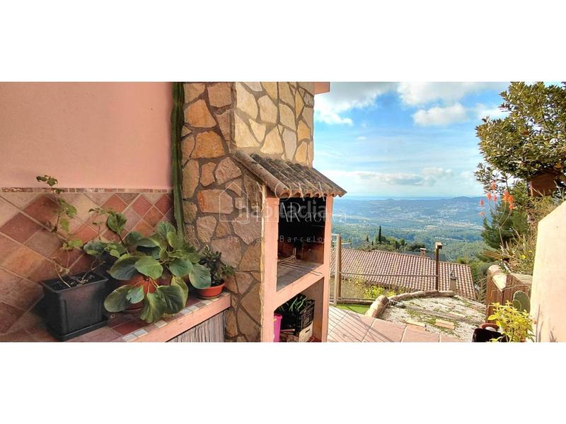 Foto a5ef1dce-3f74-4071-8a5d-812a8593a5a2. Chalet mit heizung parking in Ametlla del Vallès (L´)