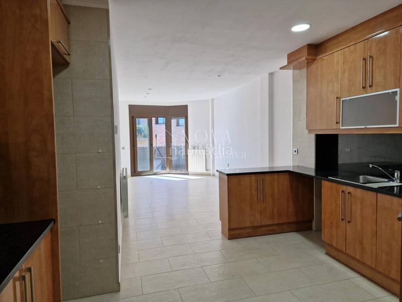 Foto 1a580d68-490b-4777-905c-efe8cf0df317. Pis a Centelles