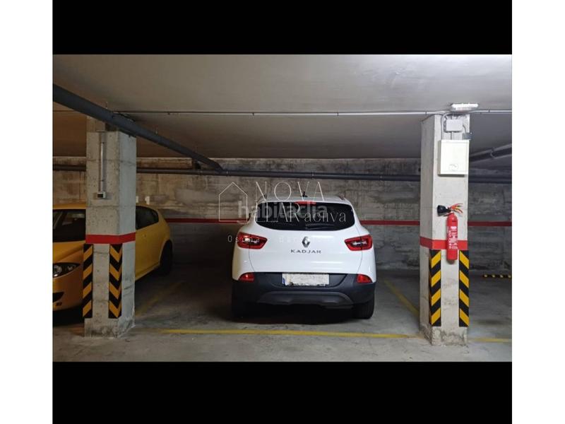 Foto 7efe8649-917f-40c6-a914-e406b31cba6d. Car parking in Centelles