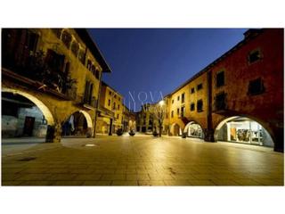 Zweistöckige Wohnung in Torelló. Duplex en torelló