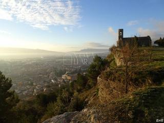 Maison à Tona. Casa en tona