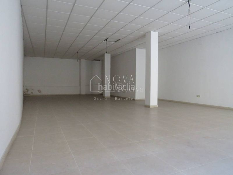 Foto 956f10a9-ff30-402a-8287-2b1160ab81ca. Alquiler local comercial local en venta en Centelles