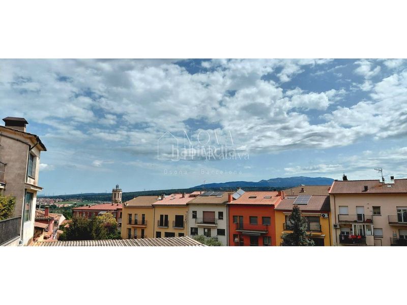 Foto aa7cb48d-9e17-444d-b722-e97ee136833d. Casa amb calefacció a Centelles