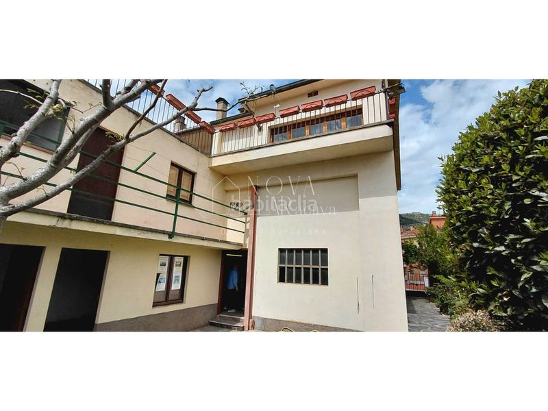 Foto d3aa0bd9-bb35-4fa2-940a-449e1e65bdaf. Casa amb calefacció a Centelles