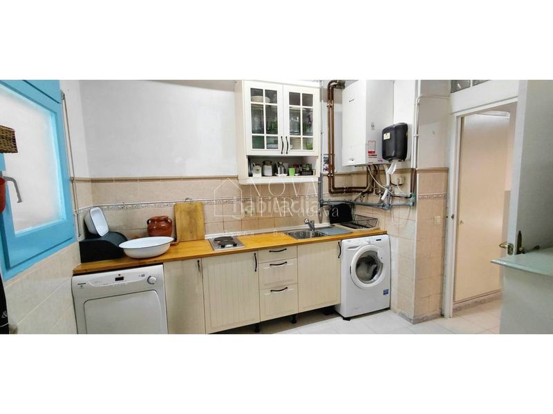 Foto aa80995e-3196-4160-9ac8-a4cff8a427c4. Casa adossada amb calefacció aparcament a Centelles