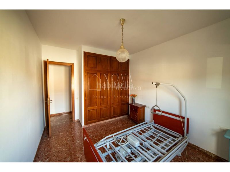 Foto 3c9d596a-ba4d-4407-8775-3d66e524171e. Chalet casa en venta en Tona