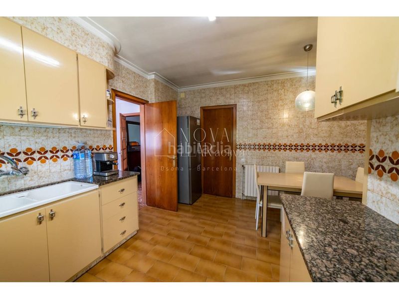 Foto 74e52321-2c0d-43ef-8f88-4634629a7269. Chalet casa en venta en Tona