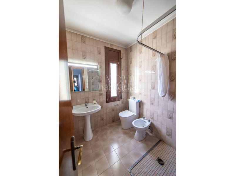 Foto bf2aa4b7-555c-4c35-8163-18d5bd228a09. Chalet casa en venta en Tona
