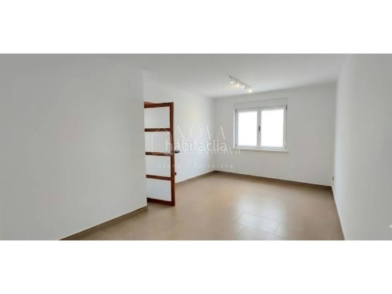 Foto 56dd1510-331b-43a1-8f81-8ffeda164d43. Pis a Centelles