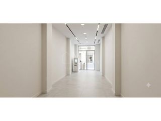 Locale commerciale  Calle virgen de montserrat. Local comercial en venta