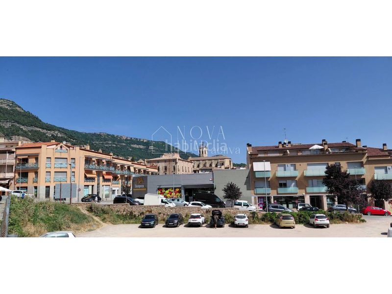 Foto e384e990-f0e7-4945-8633-70837a697767. Local comercial a Centelles