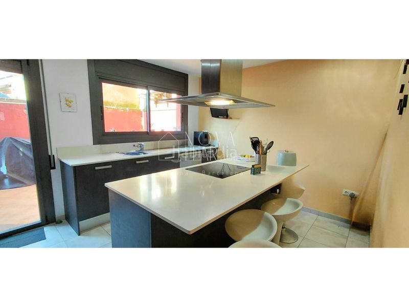 Foto 78c844df-38d3-436e-90e0-b28c5b06d2e4. Casa adossada a Centelles