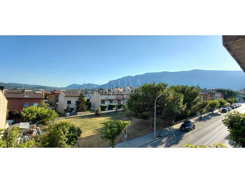 Foto ab152ad0-c256-4907-adc1-9d27c5d11e5c. Casa adossada a Centelles