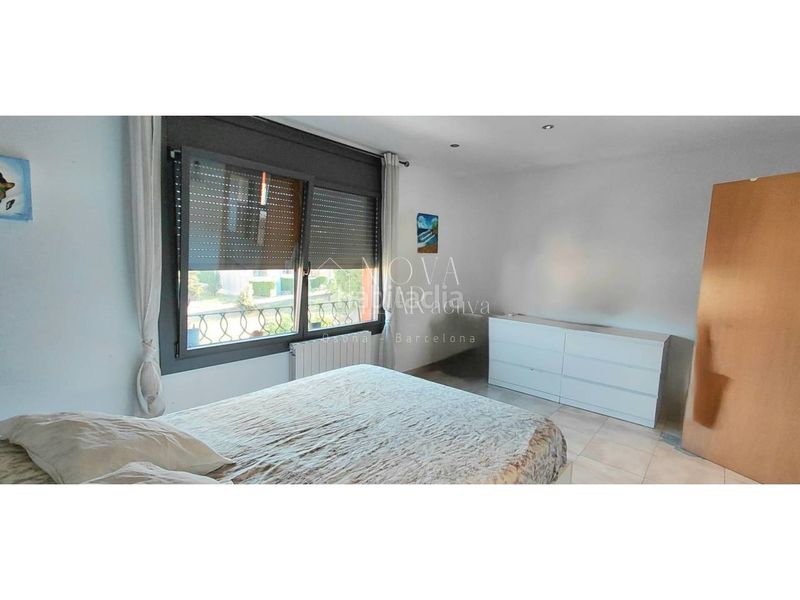 Foto c448ff02-e60d-45e1-bf1b-a068638c1bfe. Casa adossada a Centelles