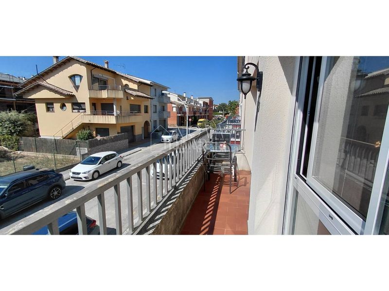 Foto f9323e2c-15a4-43d4-85bd-69b68ab686f6. Casa aparellada amb calefacció a Balenyà