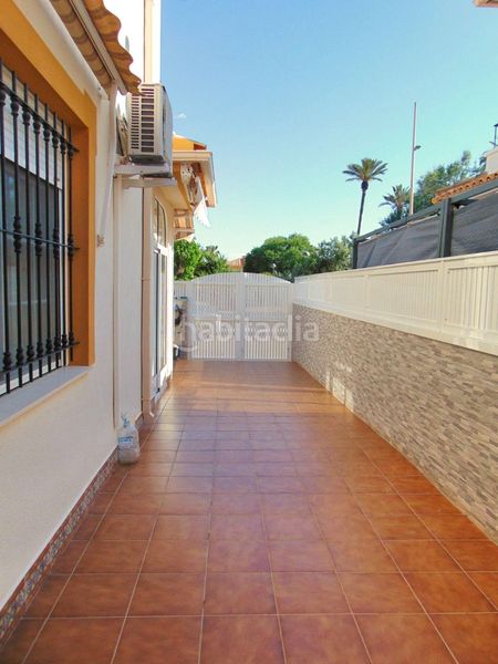 Foto bceb41a9-9490-402d-835f-3ecaf6edbd1e. Casa aparellada amb calefacció aparcament a El Mojón Pilar de la Horadada