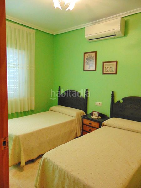 Foto bdae04e6-08bc-4d70-a84a-0703267b9dbe. Casa aparellada amb calefacció aparcament a El Mojón Pilar de la Horadada