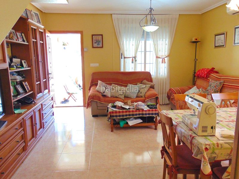 Foto c3e669d5-c53e-40e8-a8c0-c3ef54699c1d. Casa aparellada amb calefacció aparcament a El Mojón Pilar de la Horadada