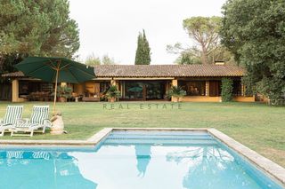 Casa  Paratge moli d'en col. Espectacular finca en el baix empordà