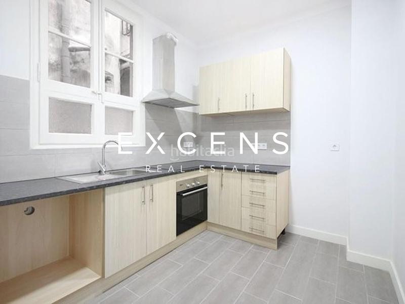 Foto ece5b7ee-8c66-474e-ab90-c857a62b80e8. Rent office space with heating parking in Sant Gervasi - Galvany Barcelona
