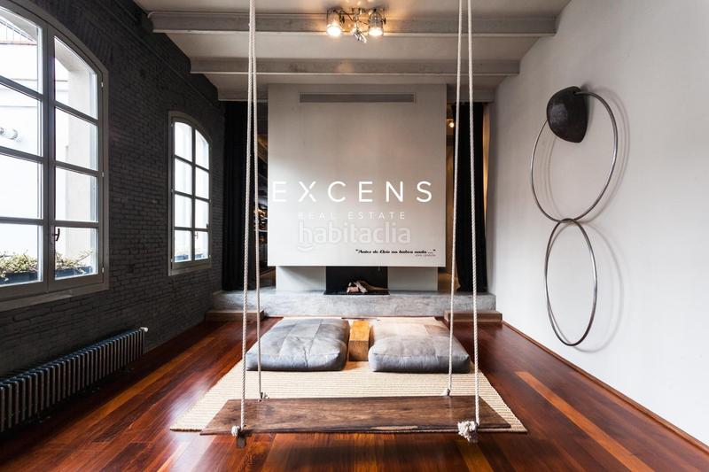 Foto 701bca6f-a471-47a9-95b7-a82d3eececbb. Àtic amb calefacció a St. Pere - Sta. Caterina - El Born Barcelona