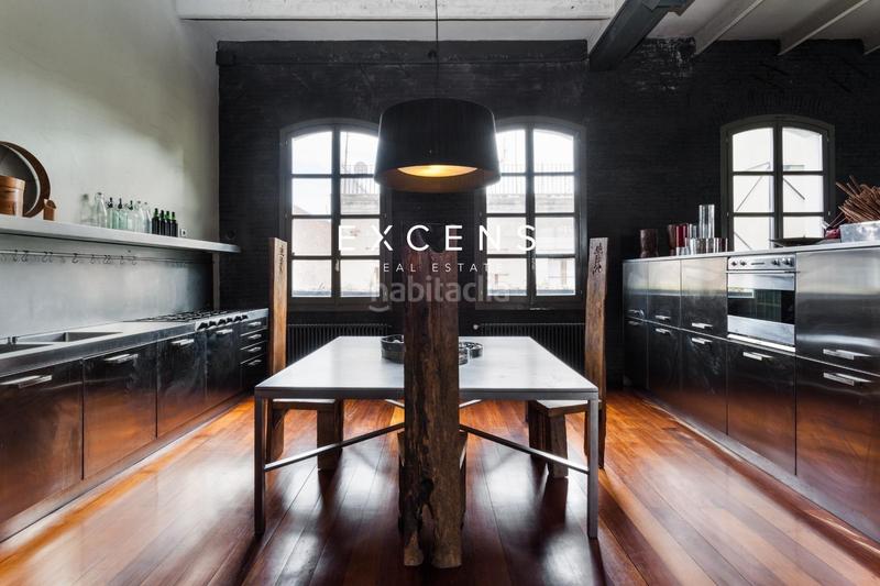 Foto f917ab9d-07ac-44b2-a2c4-bc0a484cd1b3. Àtic amb calefacció a St. Pere - Sta. Caterina - El Born Barcelona