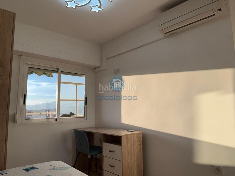 Foto 0fe9d896-f950-47de-a648-19bb3134a9cc. Piso  reformado junto al mercado de carolinas en Alicante