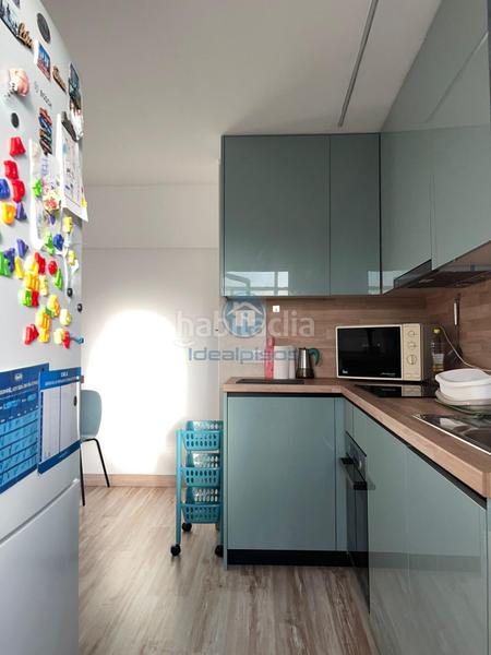 Foto 64cd7b69-ba11-4eda-9111-89b38a2ef1fb. Piso  reformado junto al mercado de carolinas en Alicante