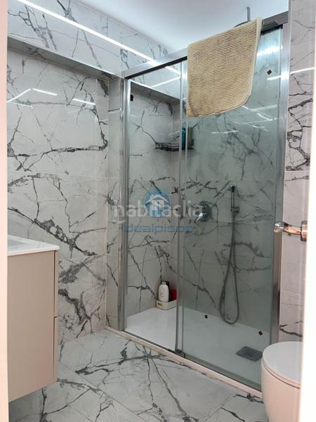 Foto 96f1d398-9653-457b-938e-b18ca28083c8. Piso  reformado junto al mercado de carolinas en Alicante