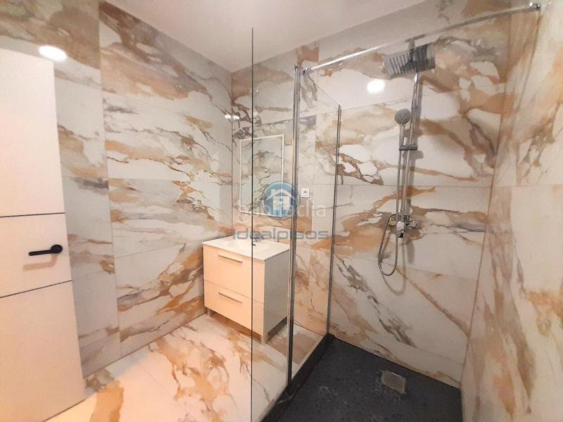 Foto 289a1265-c1da-4e10-b4a3-94363ef18bac. Planta baixa amb calefacció a Campoamor Alicante