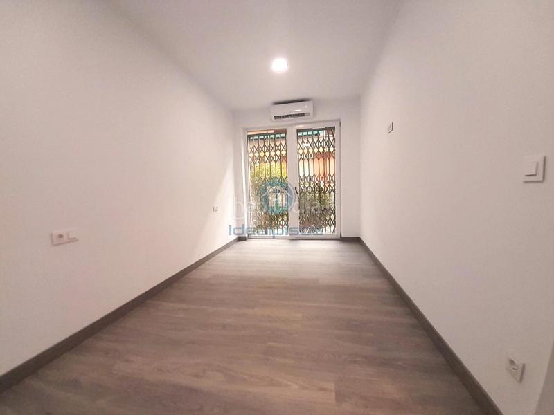 Foto eb024bf0-df81-4826-abfd-3ce7816ad2ac. Planta baixa amb calefacció a Campoamor Alicante