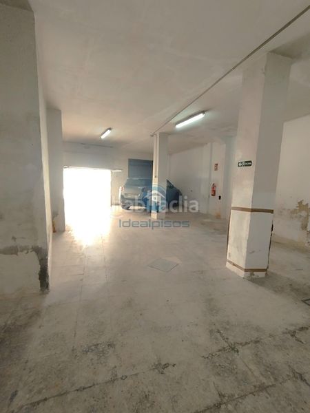 Foto 71f2dfd3-803a-4d32-ac2d-bd7b1afabab3. Local comercial a Campoamor Alicante