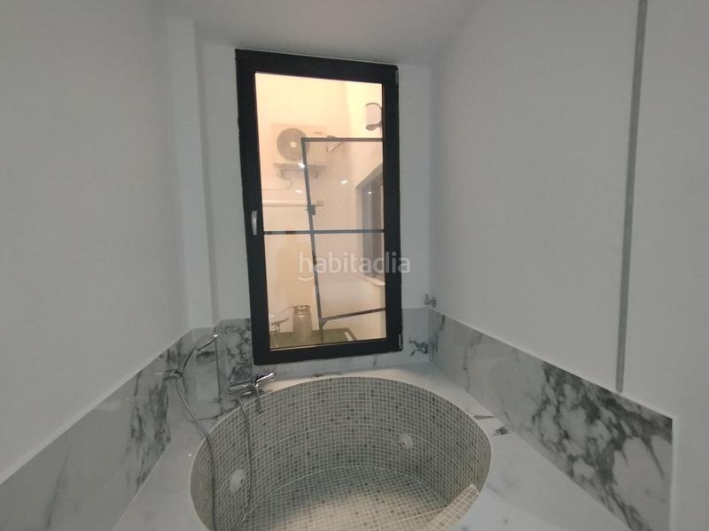Foto c69b3cbe-0607-4413-85cb-27d1aa43de15. Planta baja  con patio reformada en plà de bon repòs en Alicante